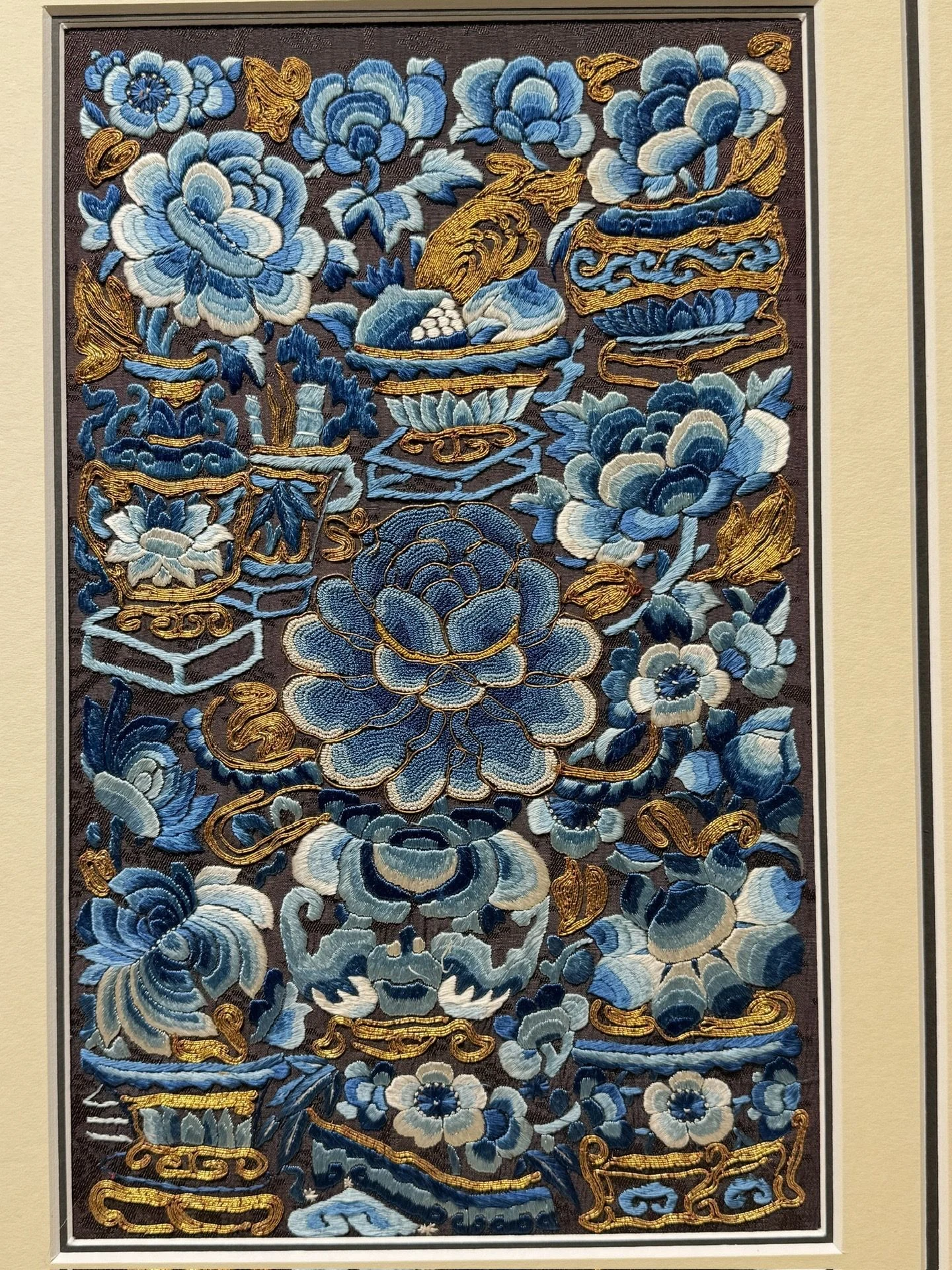 Blue and white bird motif in Miao embroidery